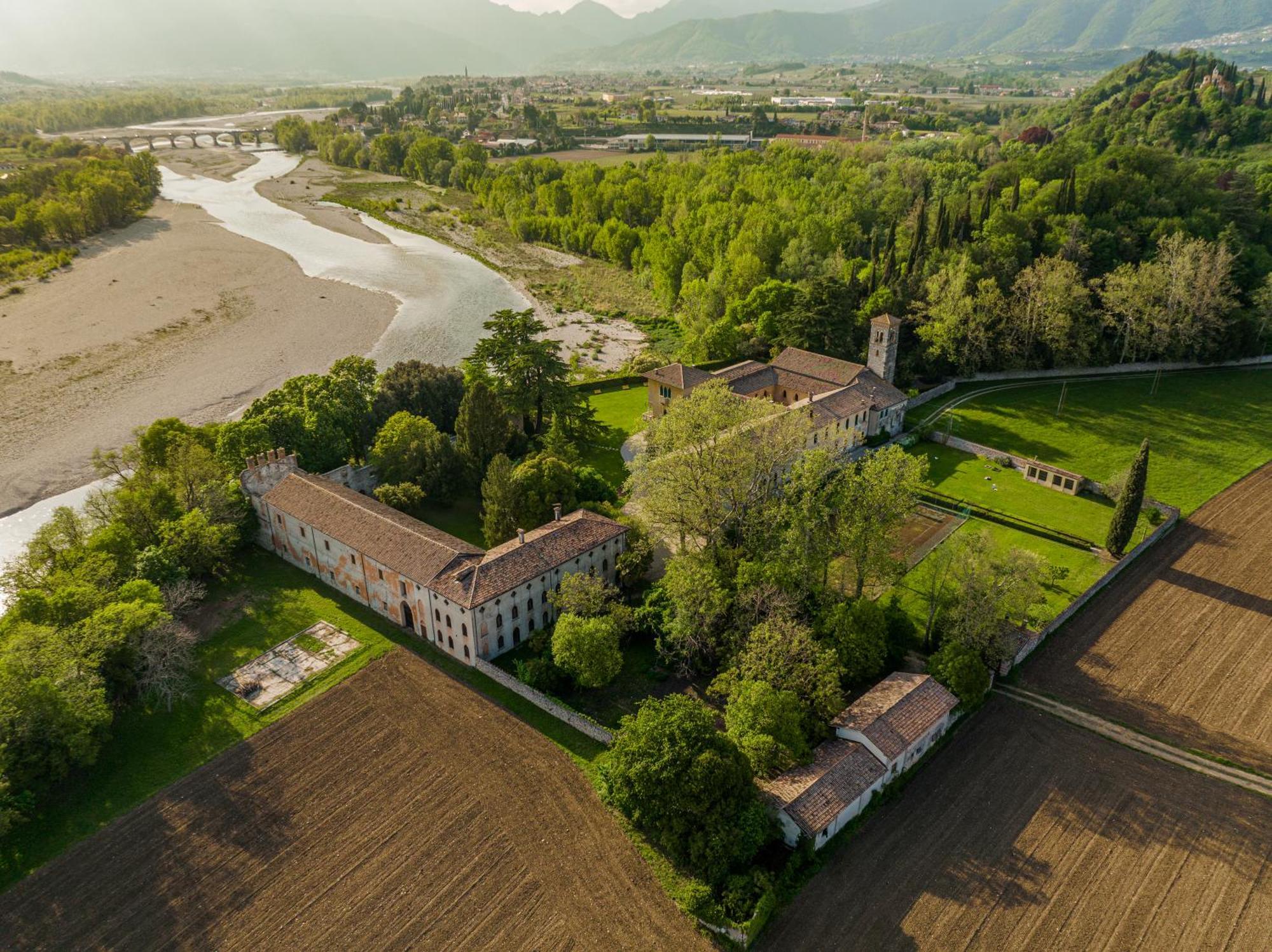 Al Capitello Apartment Vidor Luaran gambar