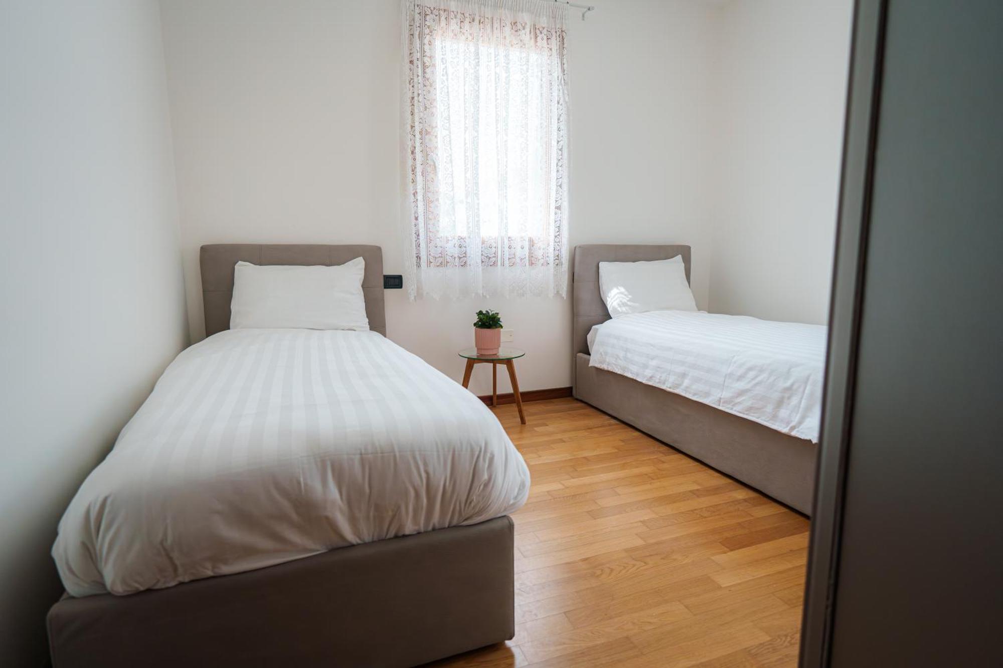 Al Capitello Apartment Vidor Luaran gambar